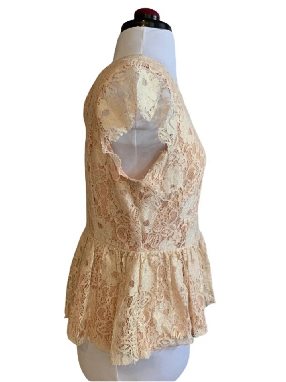 Maeve Anthropologie Lace Peplum Top Size Large Cream Floral Lace Romantic Boho - Picture 7 of 14